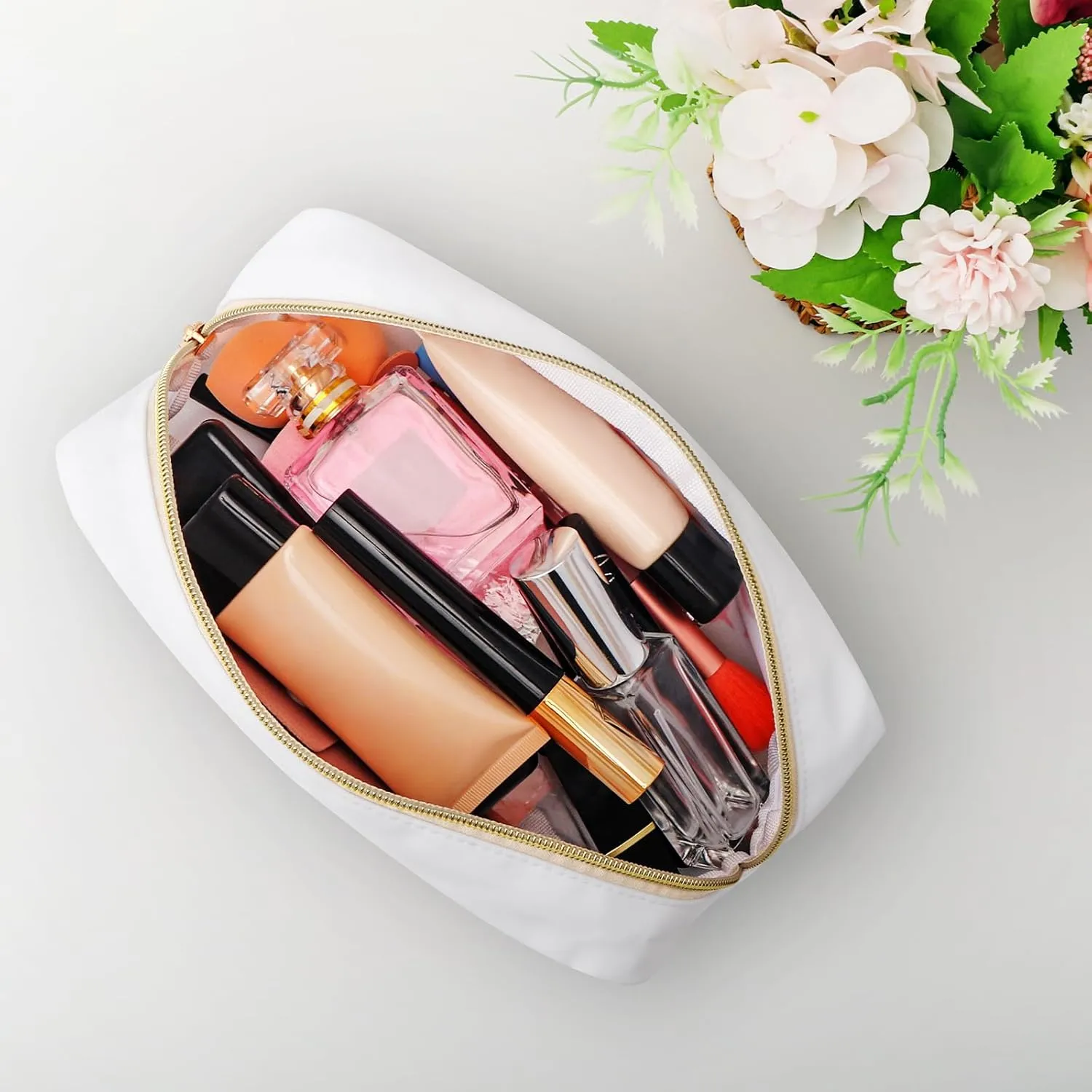 Beach Lovers Makeup Bags Beach Vacation Gifts for Women Sister Girls Best Friend Summer Trip Cosmetic Bags Girls Weekend Wedding Christmas Birthday Presents for Sea Lover Travel Zipper Pouch